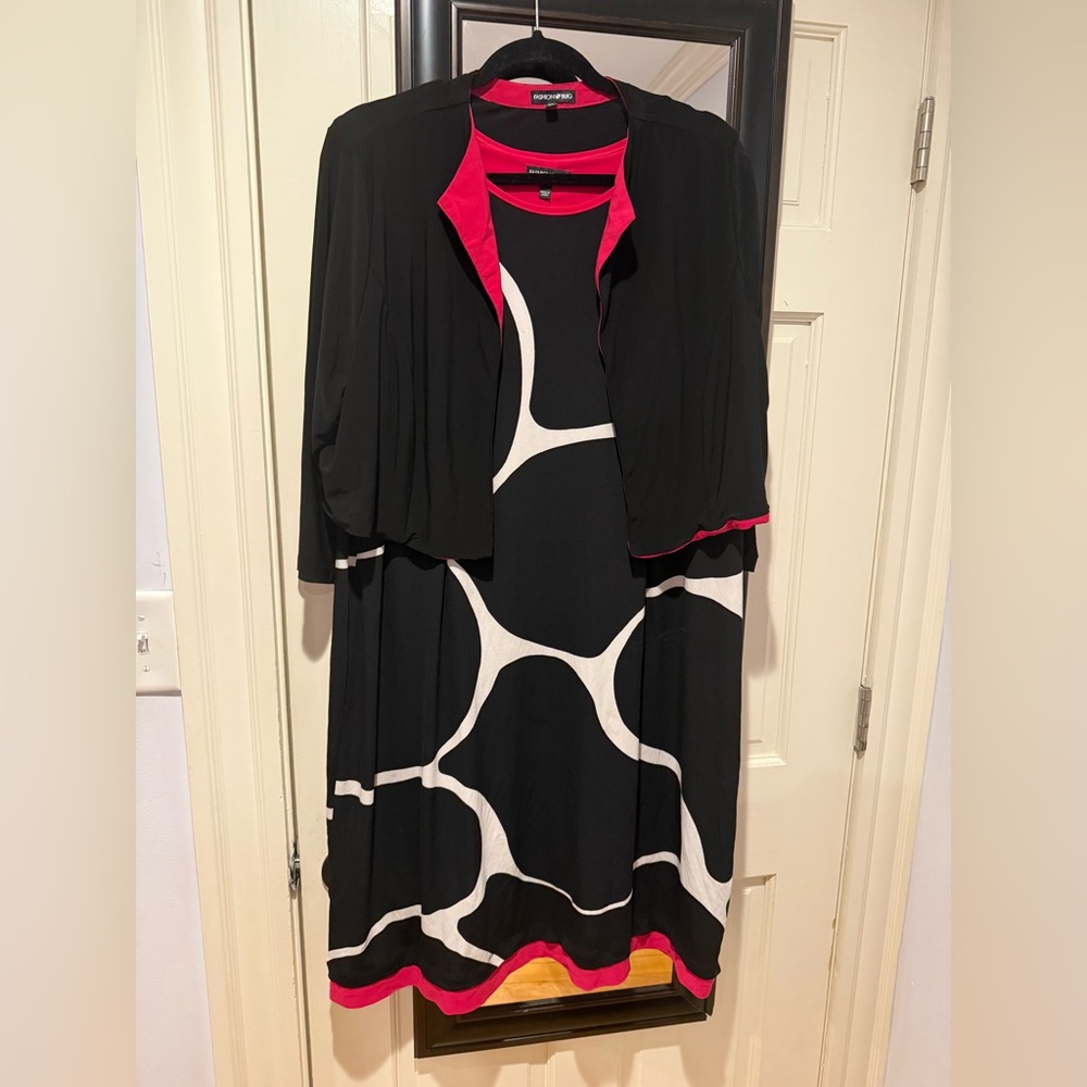 Fashion Bug Black and white and hot Pink  Dress with removable  Jacket/bolaro